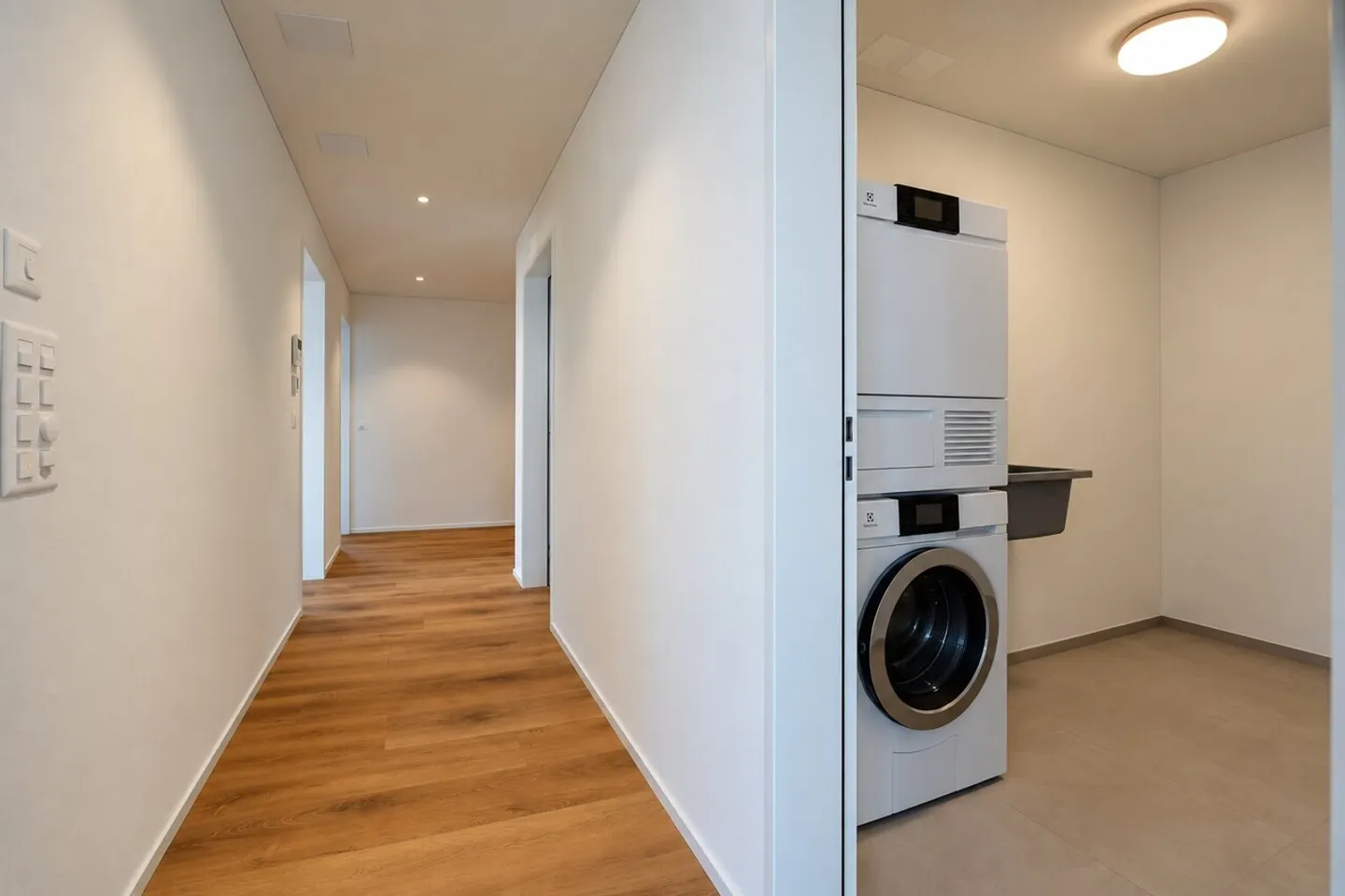 Appartamento moderno con design unico - Foto 7 di 12