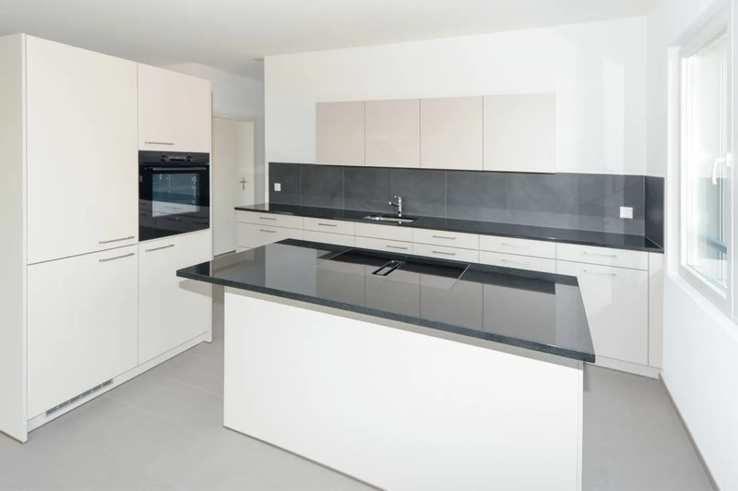 Appartamento attico sensazionale di 3,5 stanze - Foto 2 di 11