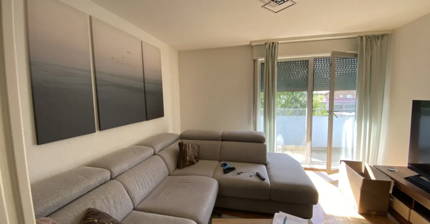 Charming 3.5-room apartment in Yverdon-les-Bains - Photo 2 of 6