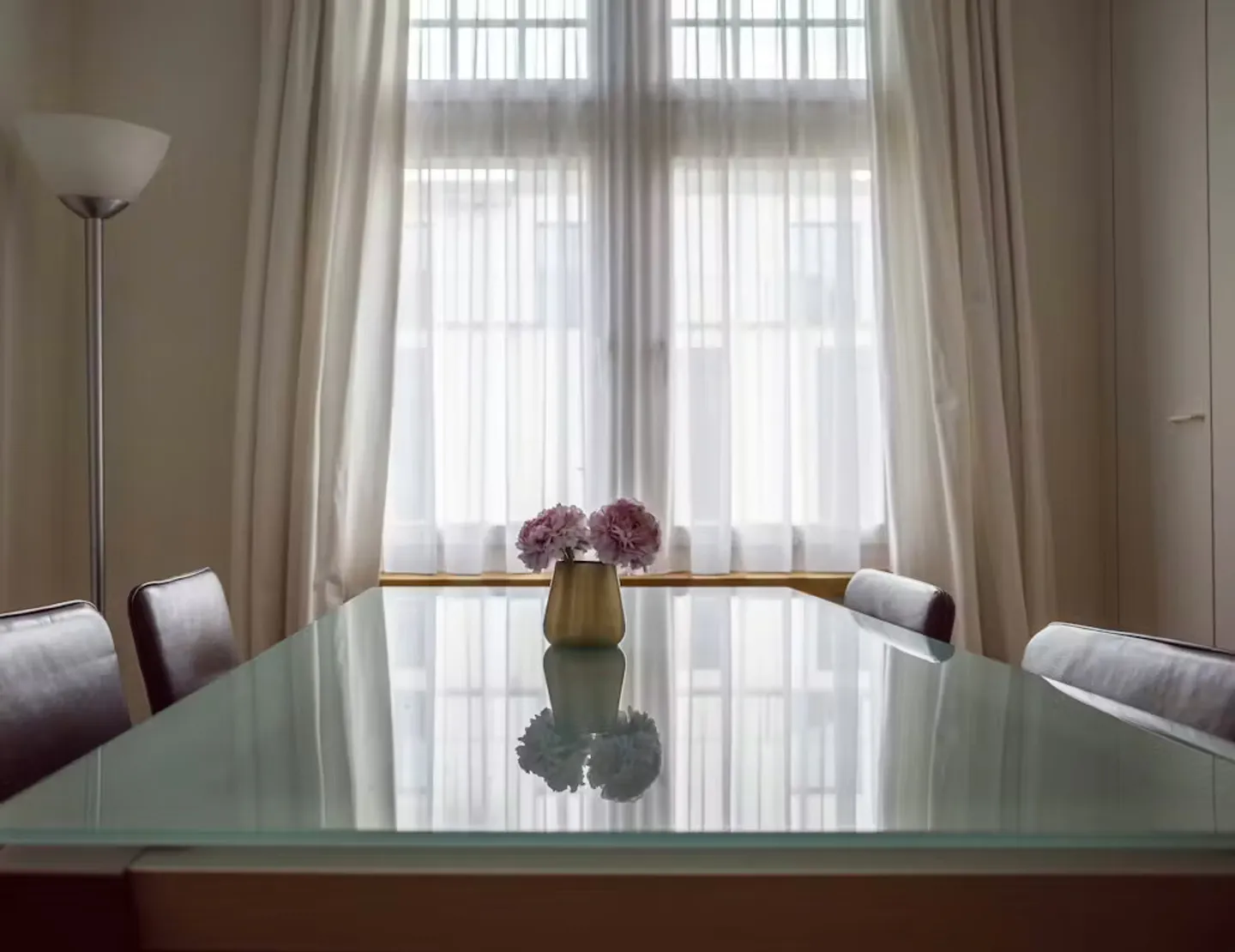 Charming Zurich Apartment - Photo 5 of 10