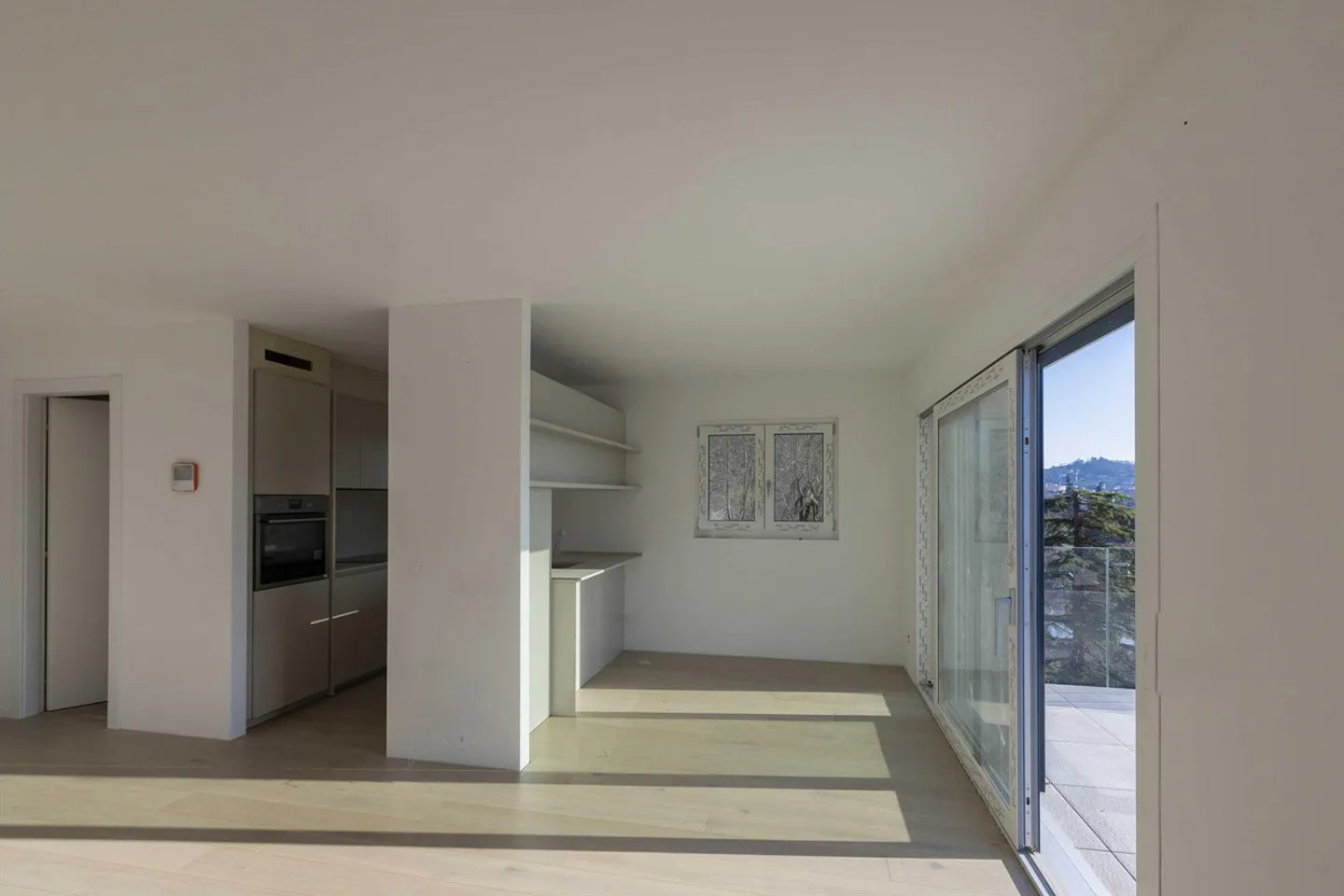 Moderne 3.5-Zimmer-Dachwohnung in neuer Residenz in Mendrisio - Foto 3 von 11