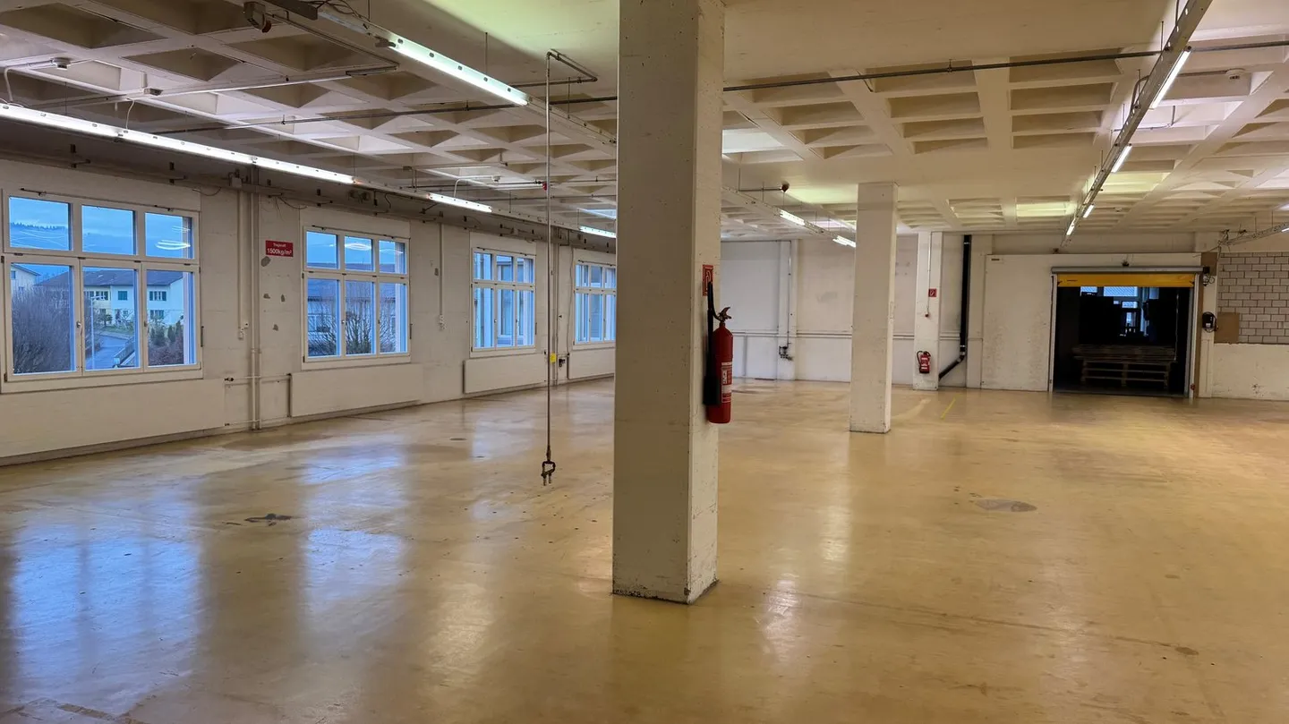 vielseitig nutzbarer Gewerberaum (Büro, Labor, Praxis, Schulung etc.) - Foto 4 von 5