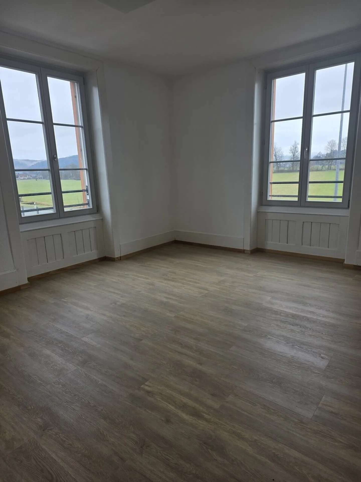 Modernes 3.5-Zimmer Apartment - Foto 8 von 9