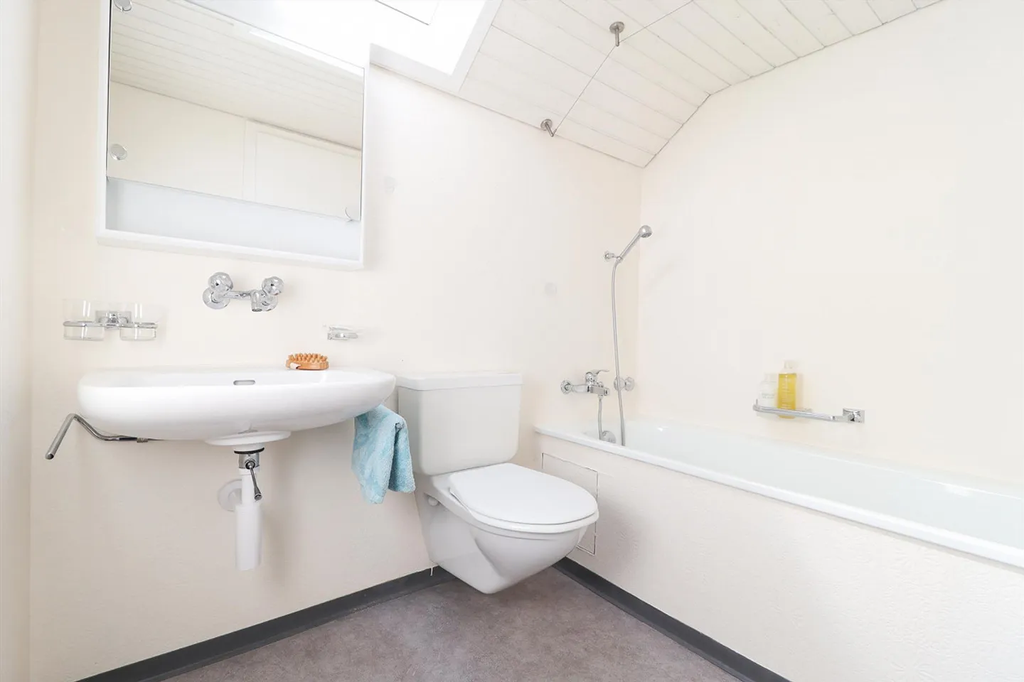 Attico di 3 stanze con vista mozzafiato - Foto 5 di 5