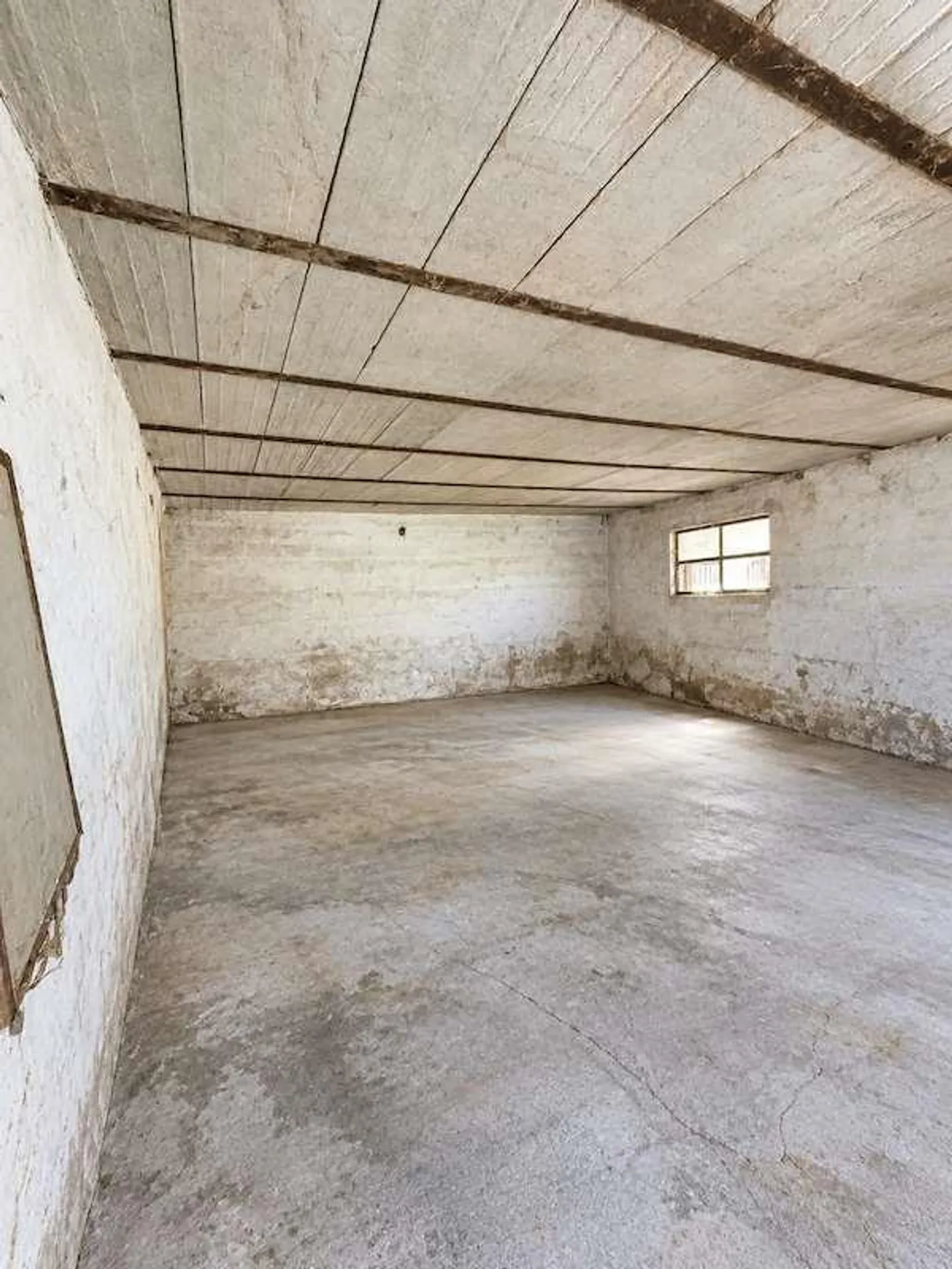 Rustic to Renovate - Photo 5 of 6