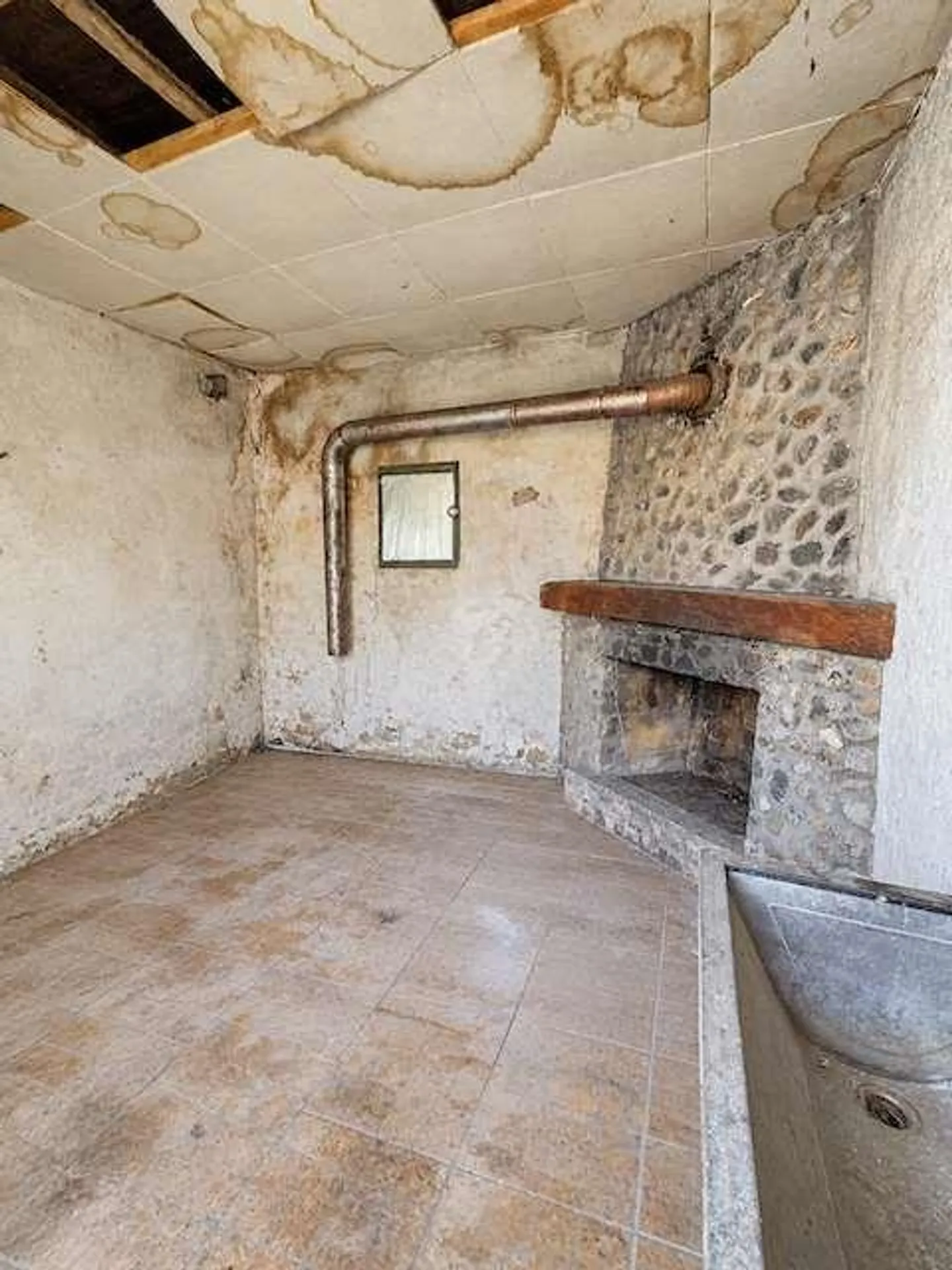Rustic to Renovate - Photo 6 of 6