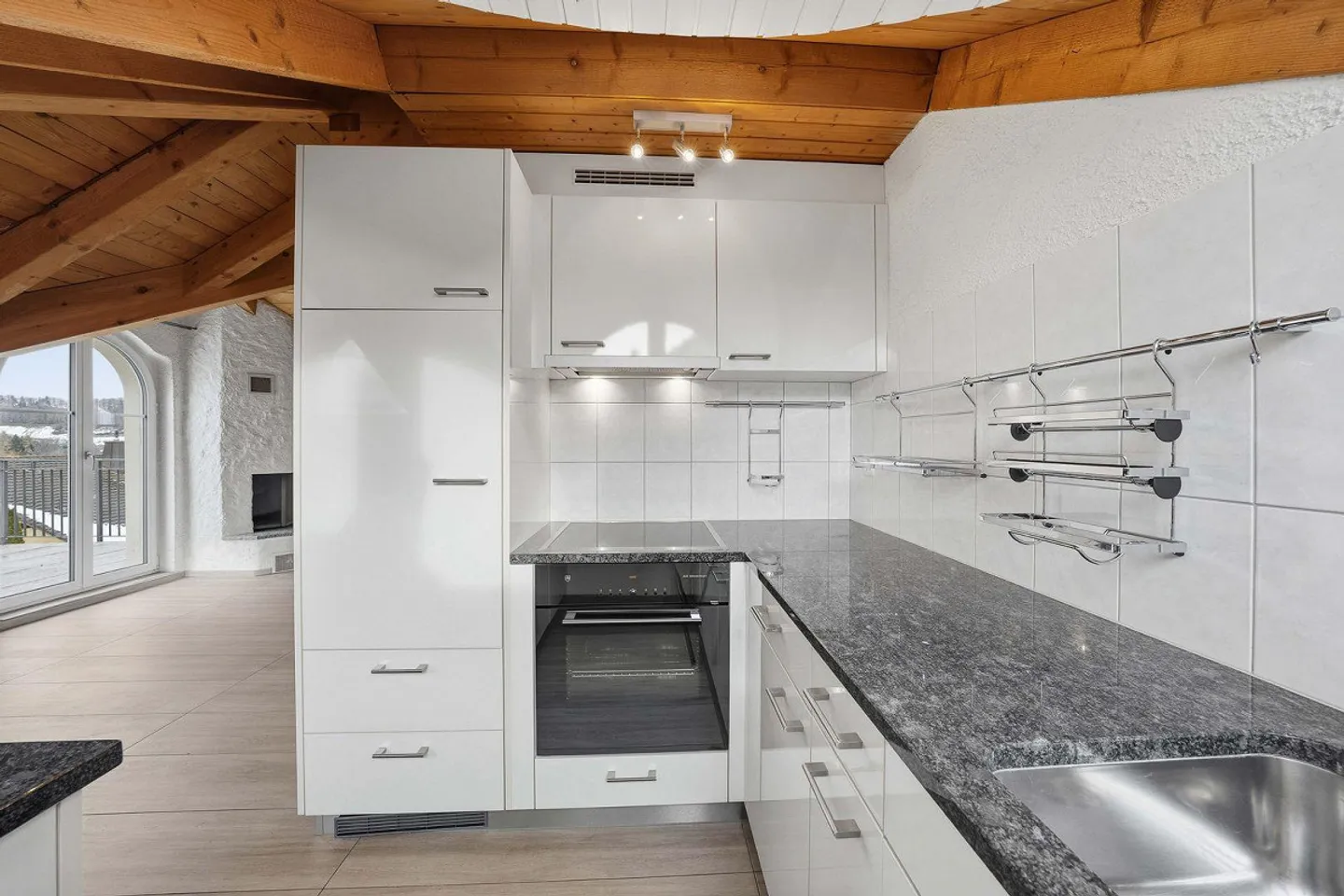 Charmante Wohnung mit Seeblick - Foto 3 von 12