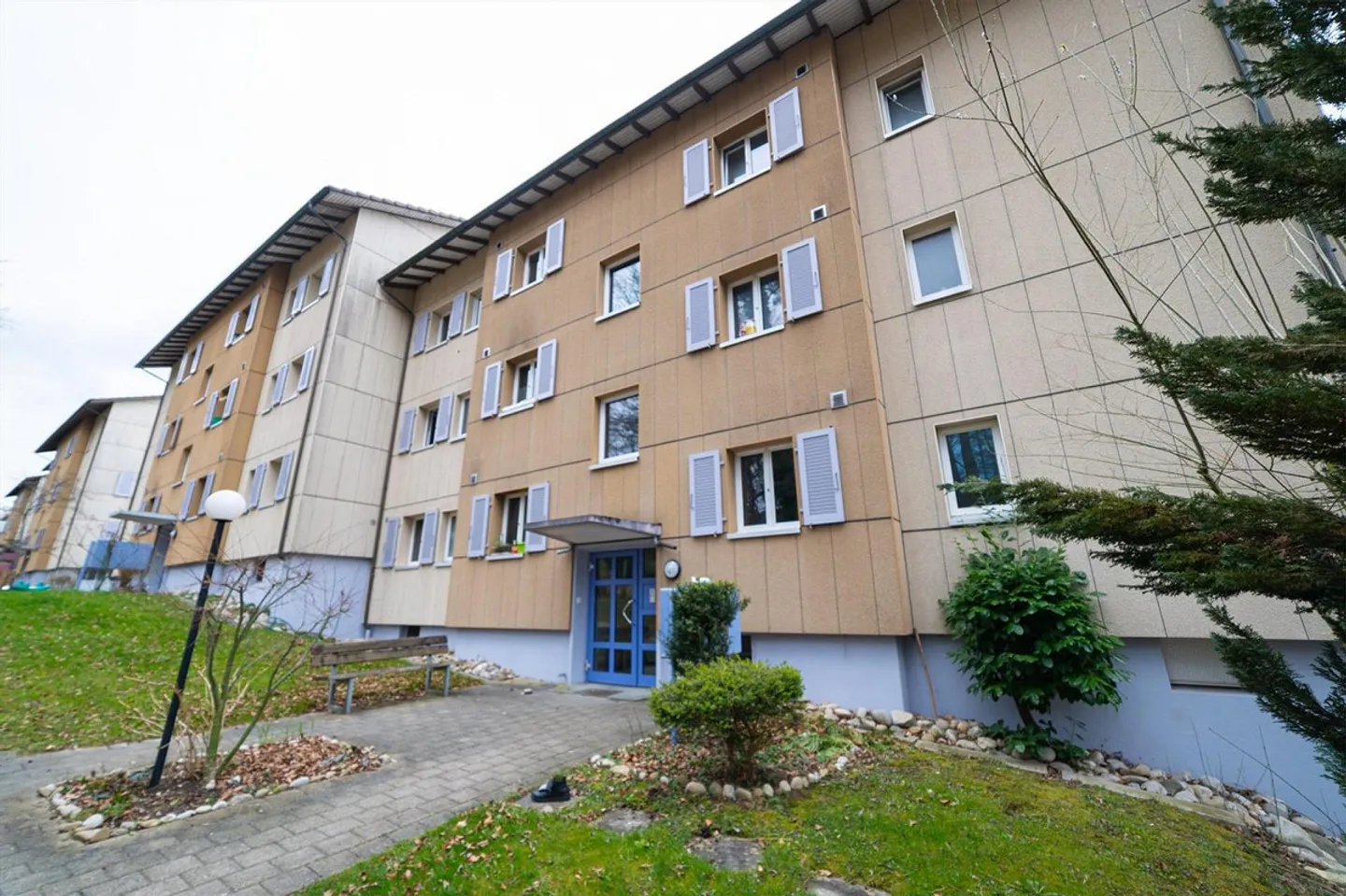 Charmante Wohnung mit Wintergarten - Foto 2 von 12