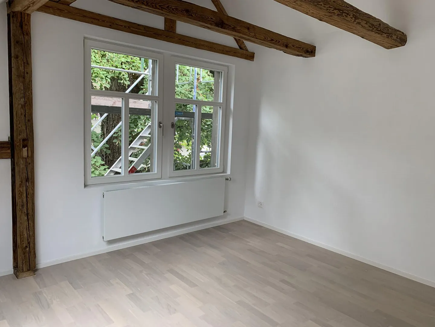 Bright spacious 2.5 room apartment with high ceilings - Photo 12 of 17