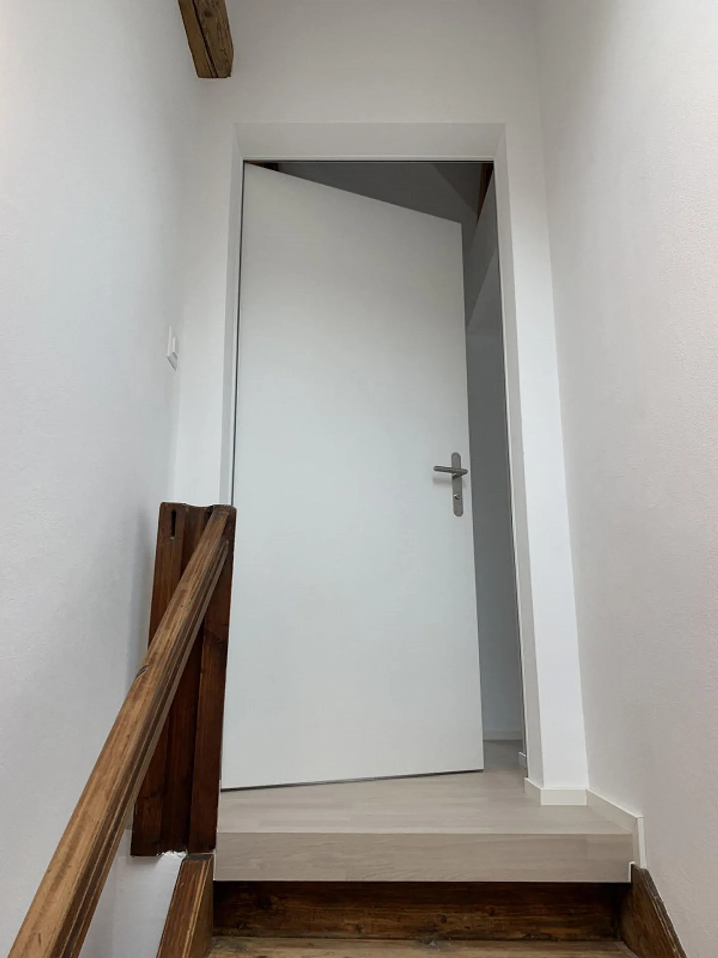 Bright spacious 2.5 room apartment with high ceilings - Photo 16 of 17