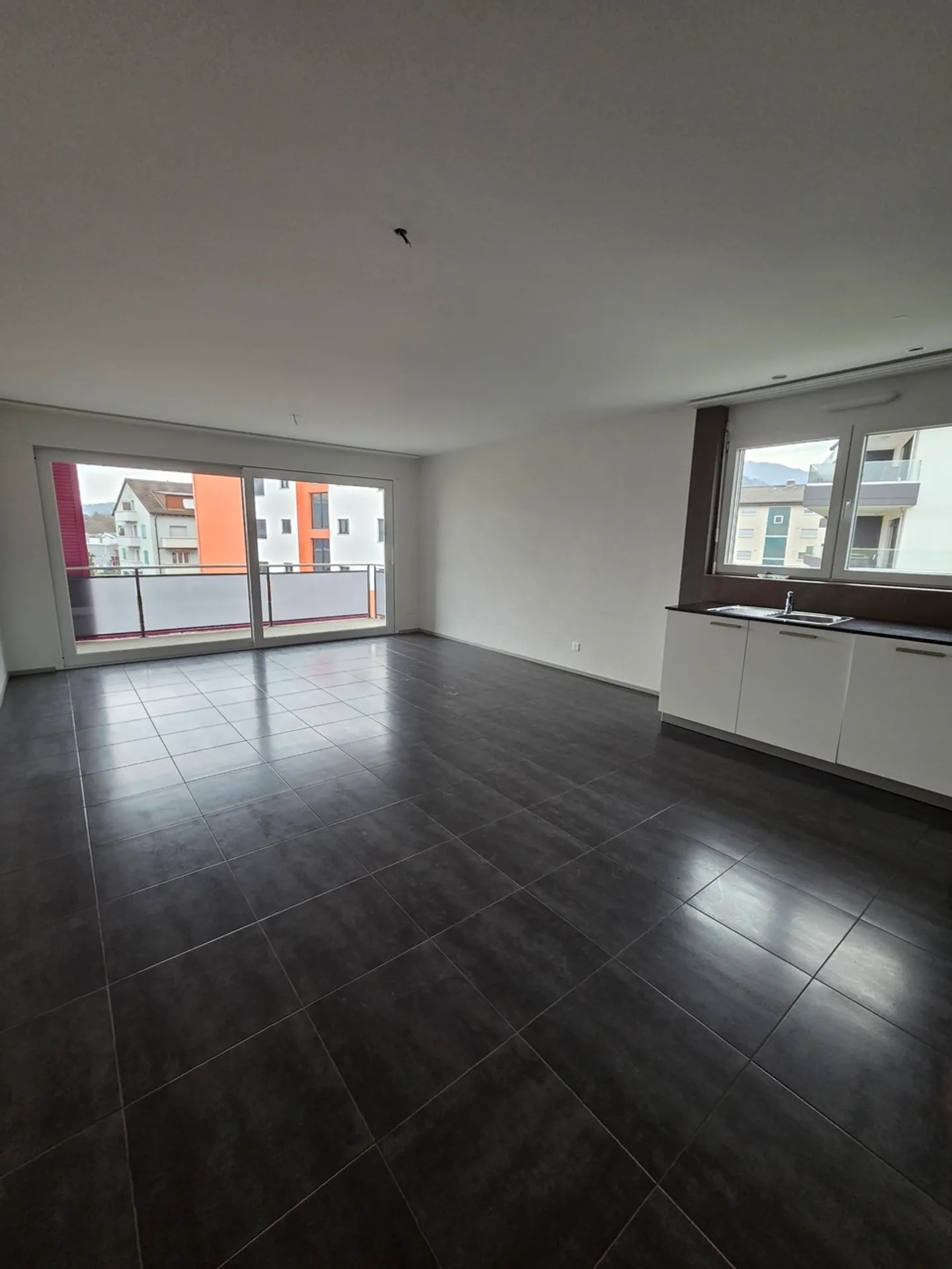 Appartement 4,5 pièces de 107 m2 au 2ème étage avec ascenseur - Photo 8 sur 10