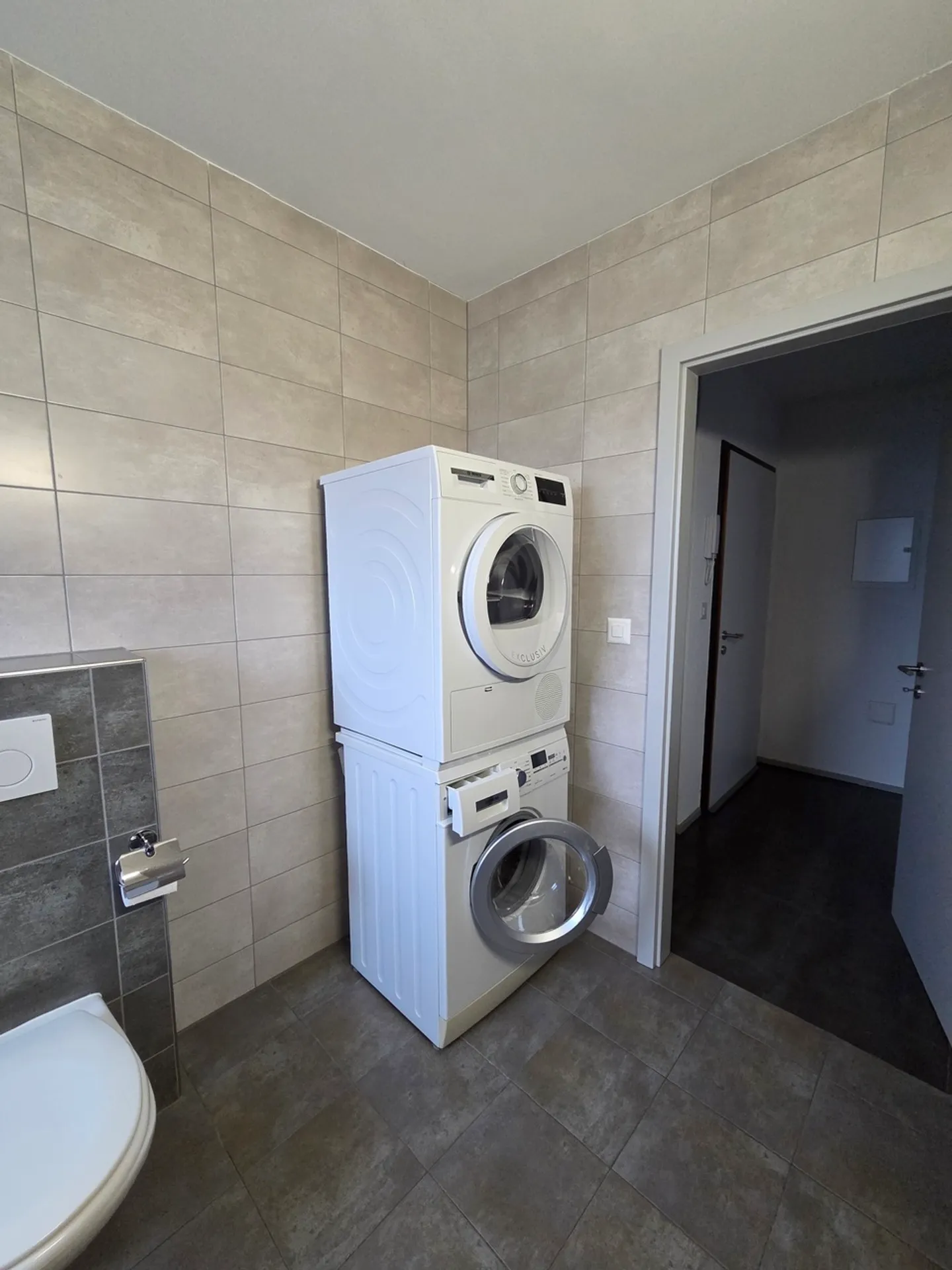 Appartement 4,5 pièces de 107 m2 au 2ème étage avec ascenseur - Photo 4 sur 10