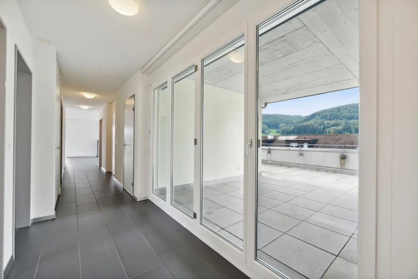 120 m2 penthouse apartment with large terrace - Welcome to Stein AG - Photo 3 of 12