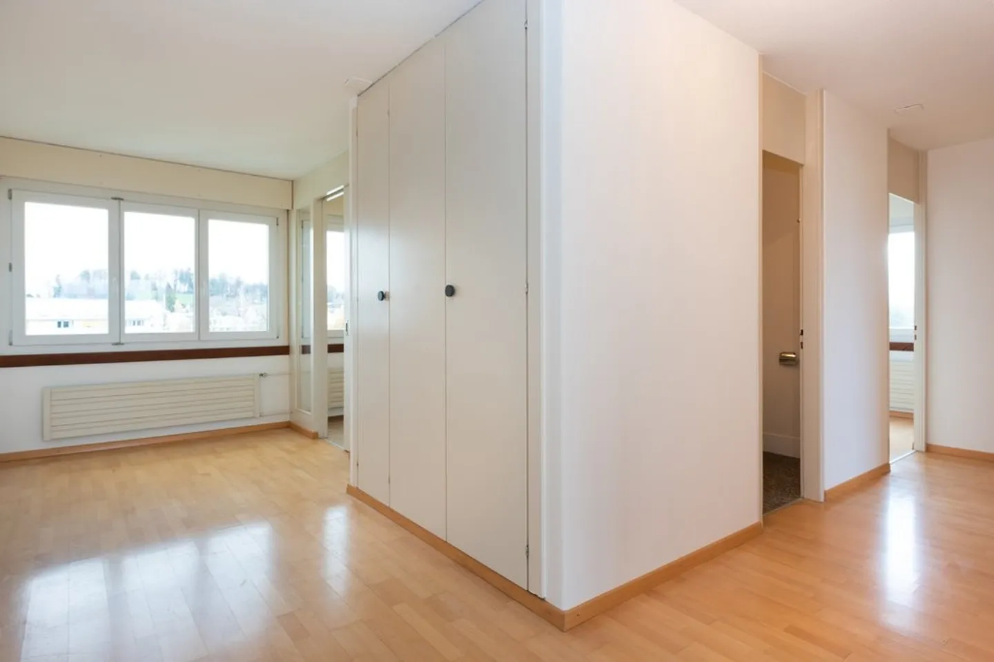 Cozy 2-Room Apartment with Balcony - Photo 3 of 5