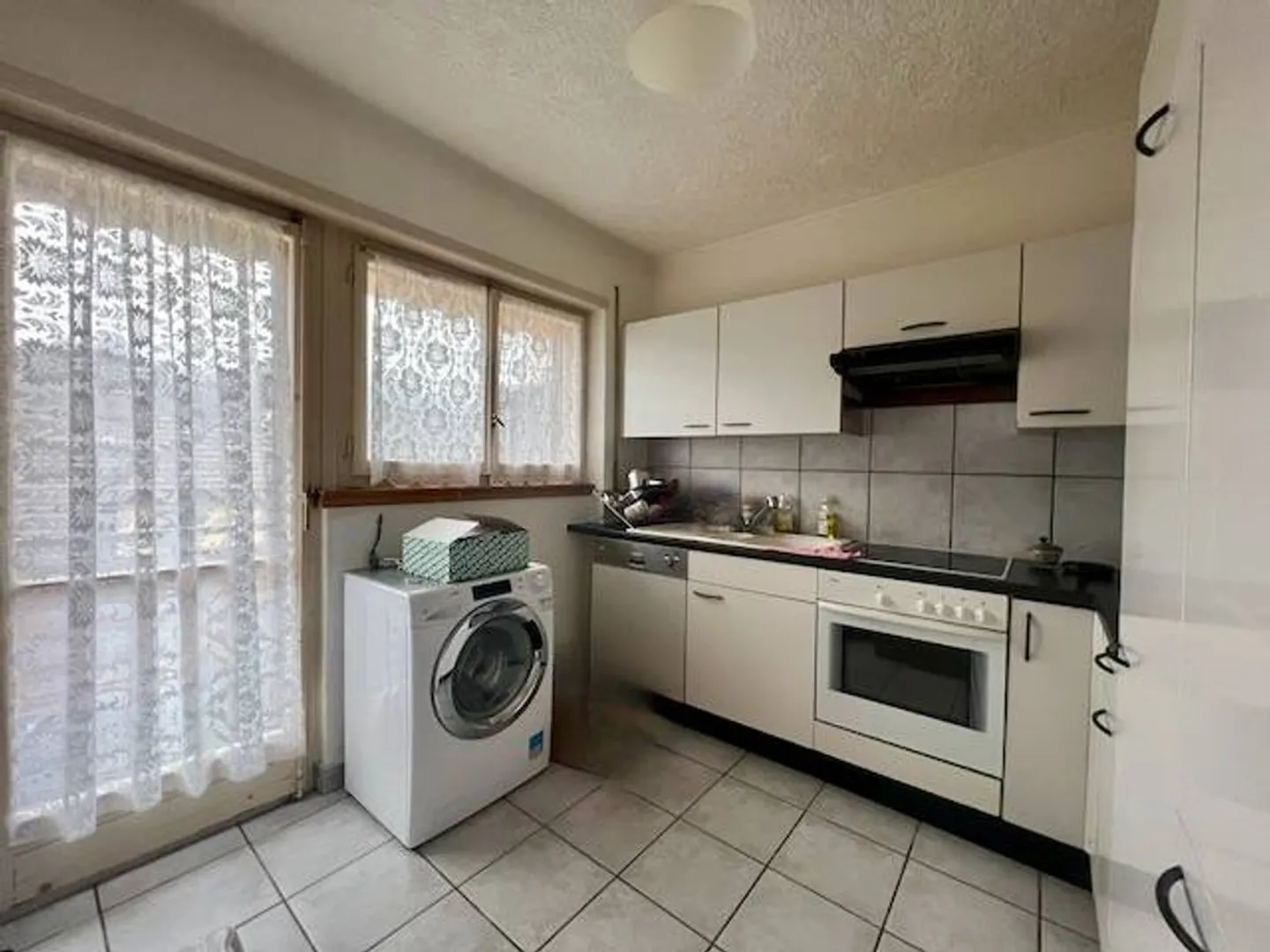 Appartement à vendre - Photo 3 sur 8