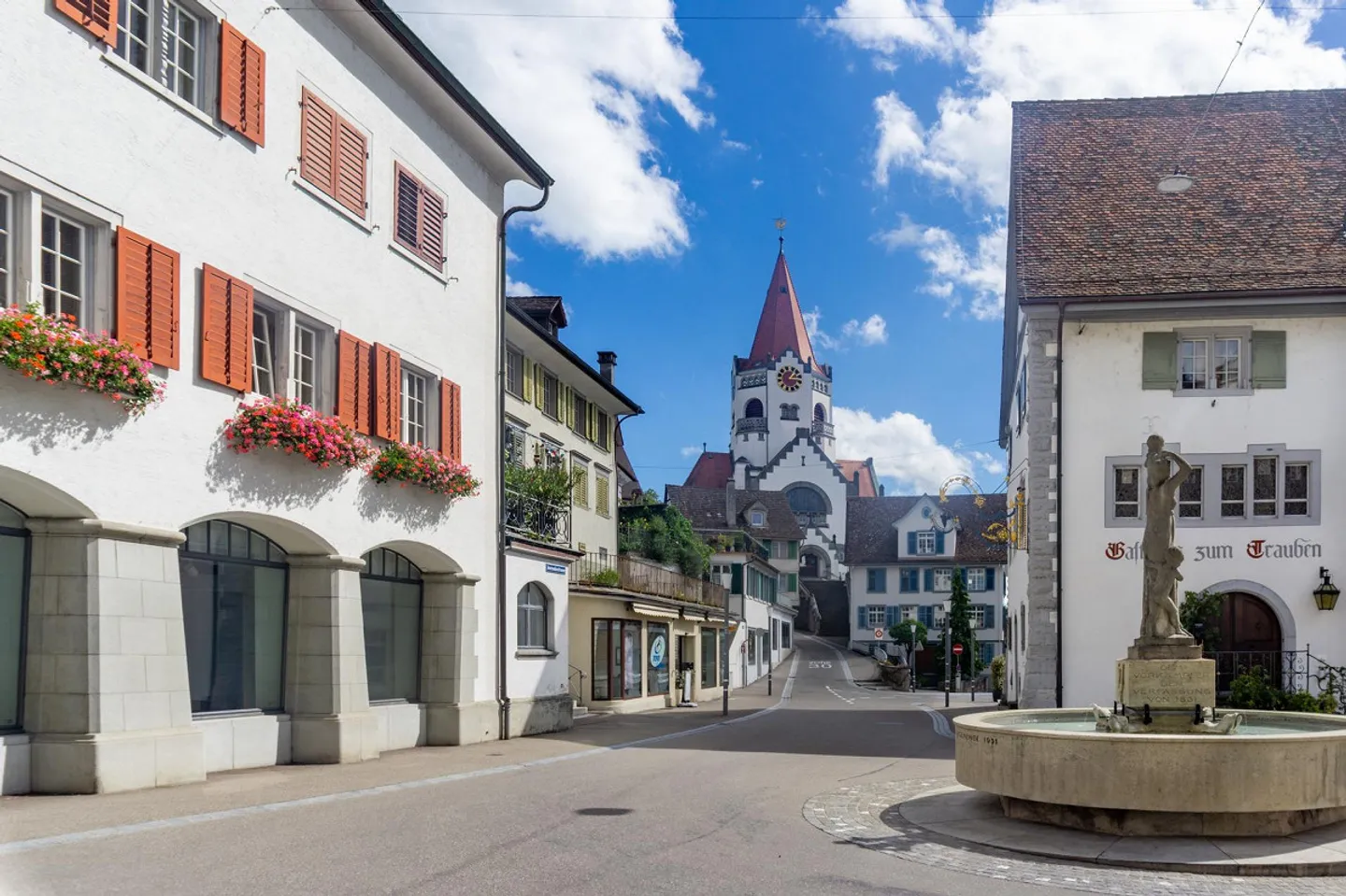 Living with History in 'Burgblick' - Photo 7 of 9