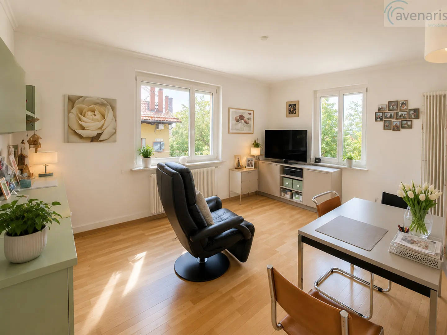 Charmantes Doppeleinfamilienhaus mit Garten - Foto 4 von 17