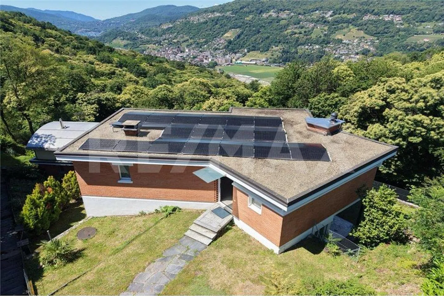 Panoramic villa with large garden and open view Breganzona - Photo 4 of 13