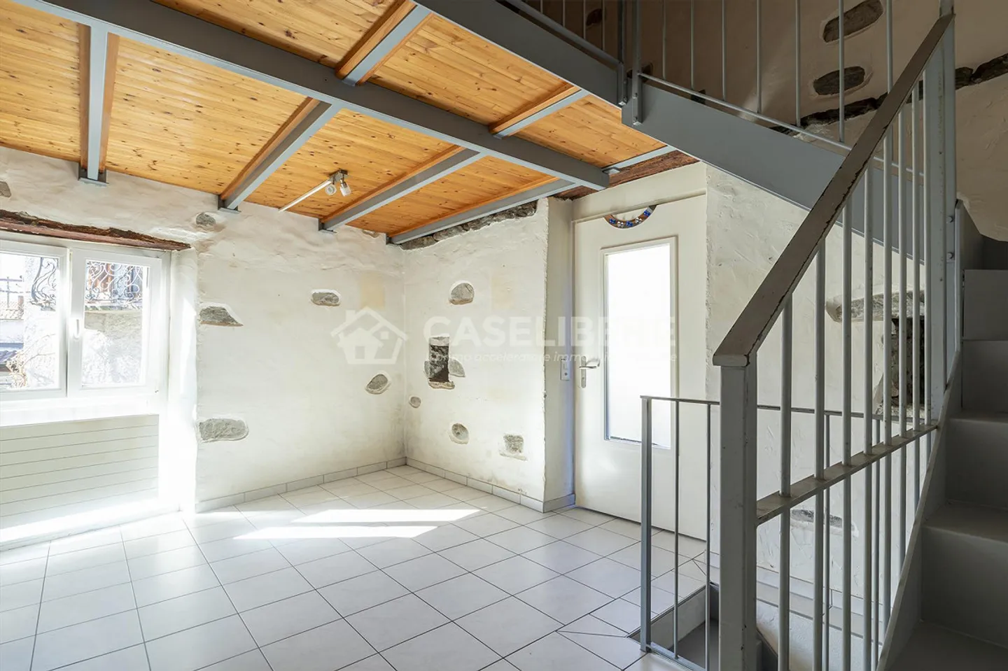 INDEPENDENT TICINESE HOUSE IN SOLDUNO - Photo 1 of 15