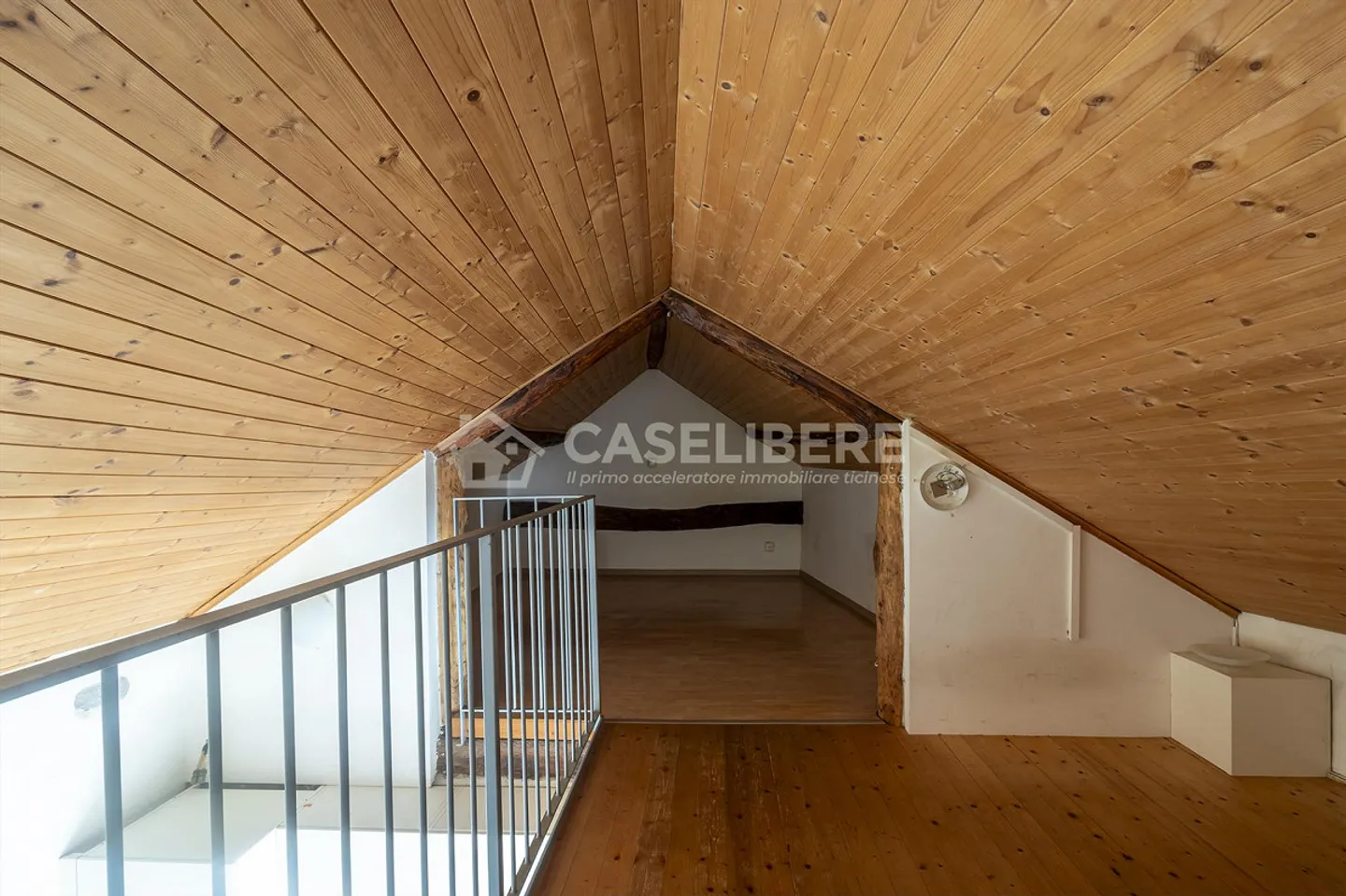 INDEPENDENT TICINESE HOUSE IN SOLDUNO - Photo 7 of 15