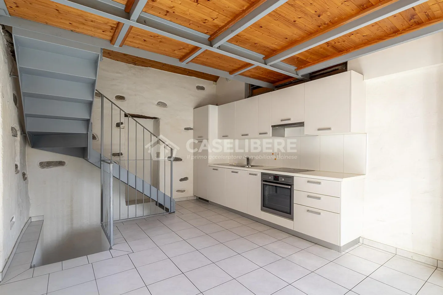 INDEPENDENT TICINESE HOUSE IN SOLDUNO - Photo 4 of 15