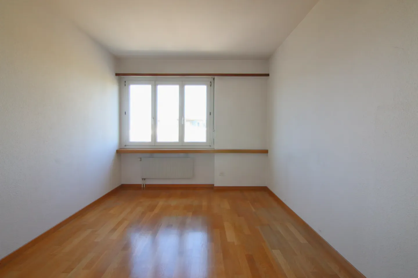 Appartement lumineux avec balcon et vue panoramique (y compris 2 places de parking) - Photo 6 sur 12