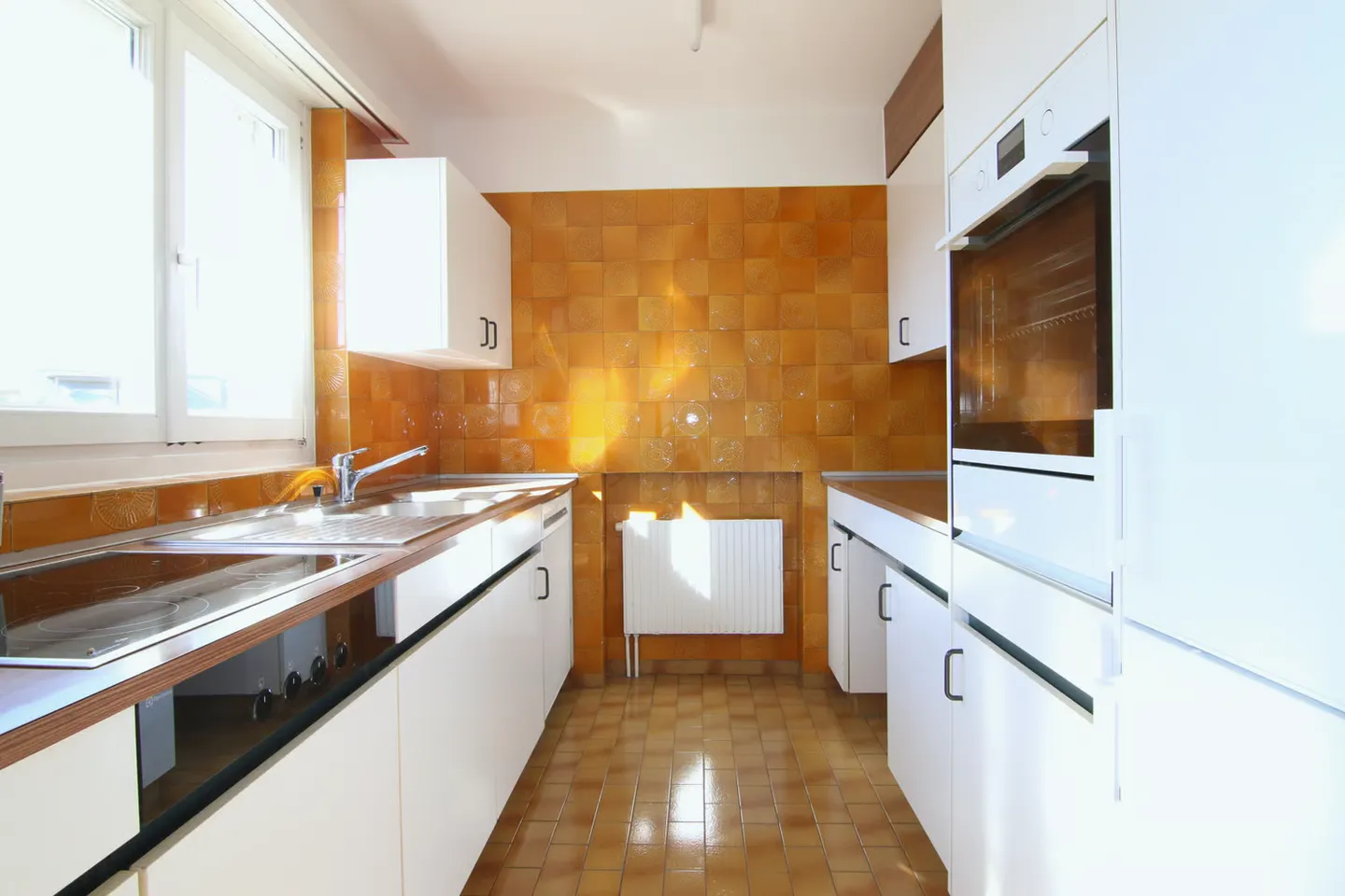 Appartement lumineux avec balcon et vue panoramique (y compris 2 places de parking) - Photo 9 sur 12