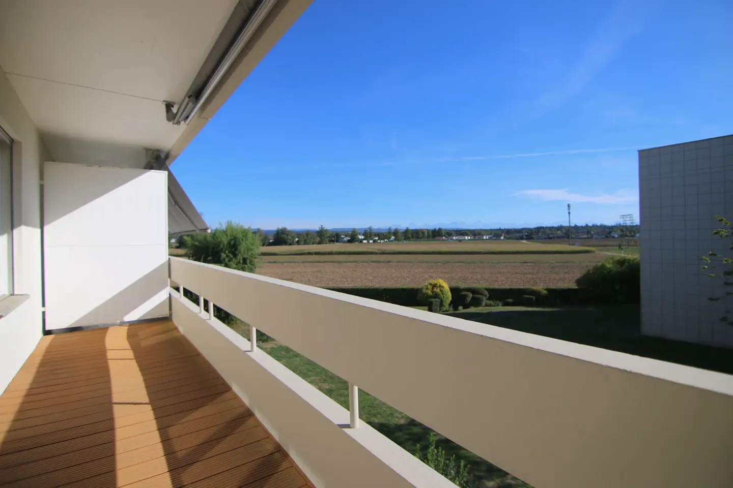 Appartement lumineux avec balcon et vue panoramique (y compris 2 places de parking) - Photo 12 sur 12