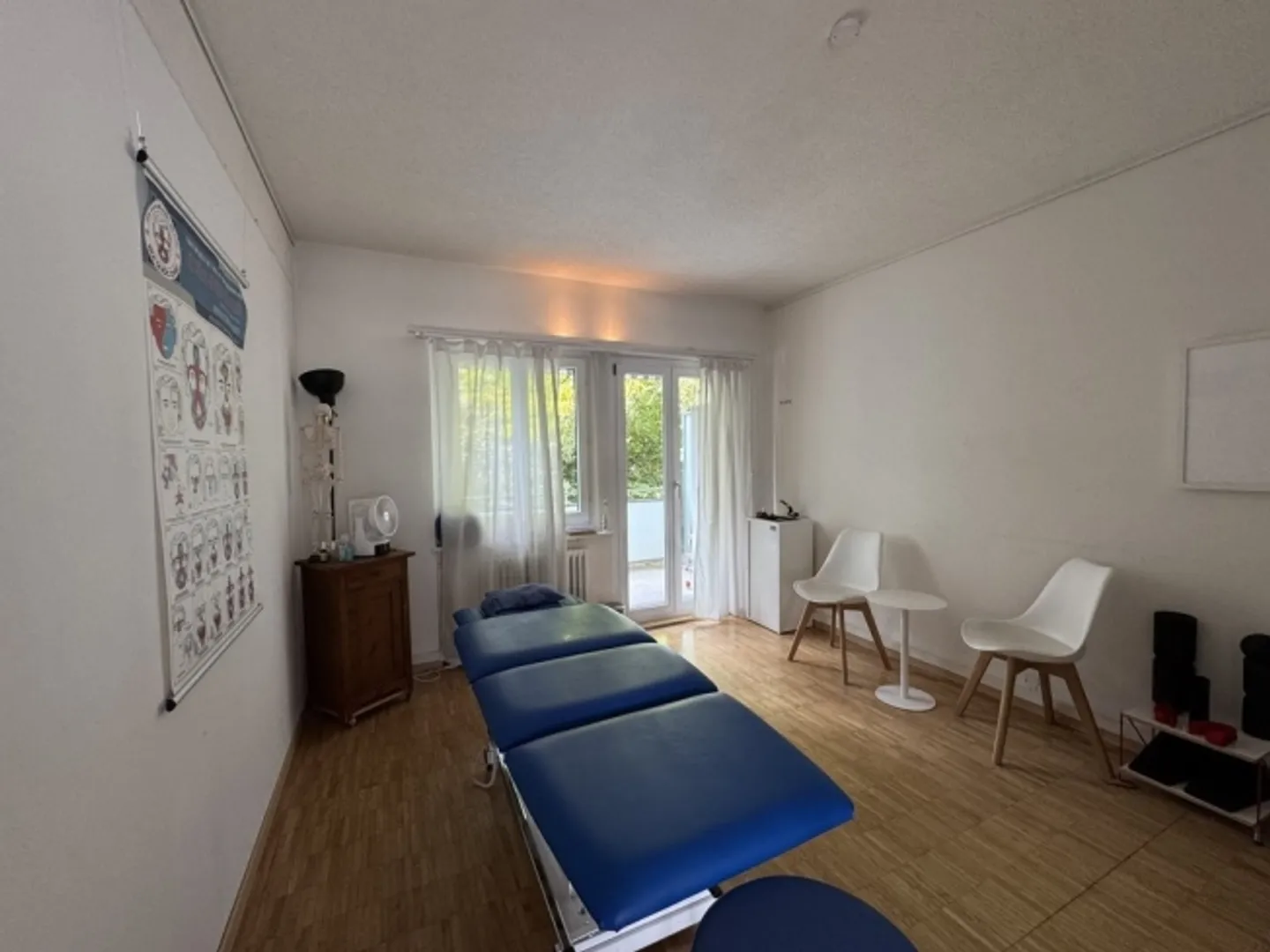 Bureau ou locaux commerciaux lumineux au cœur de Wollishofen - Photo 6 sur 8
