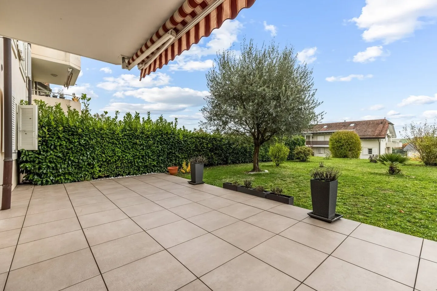 Beautiful apartment with garden in the heart of Lonay - Photo 1 of 4