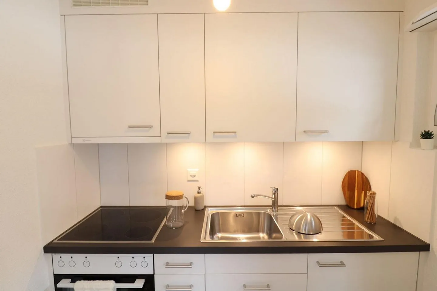 «Neu sanierte Wohnung!» - Foto 3 von 6