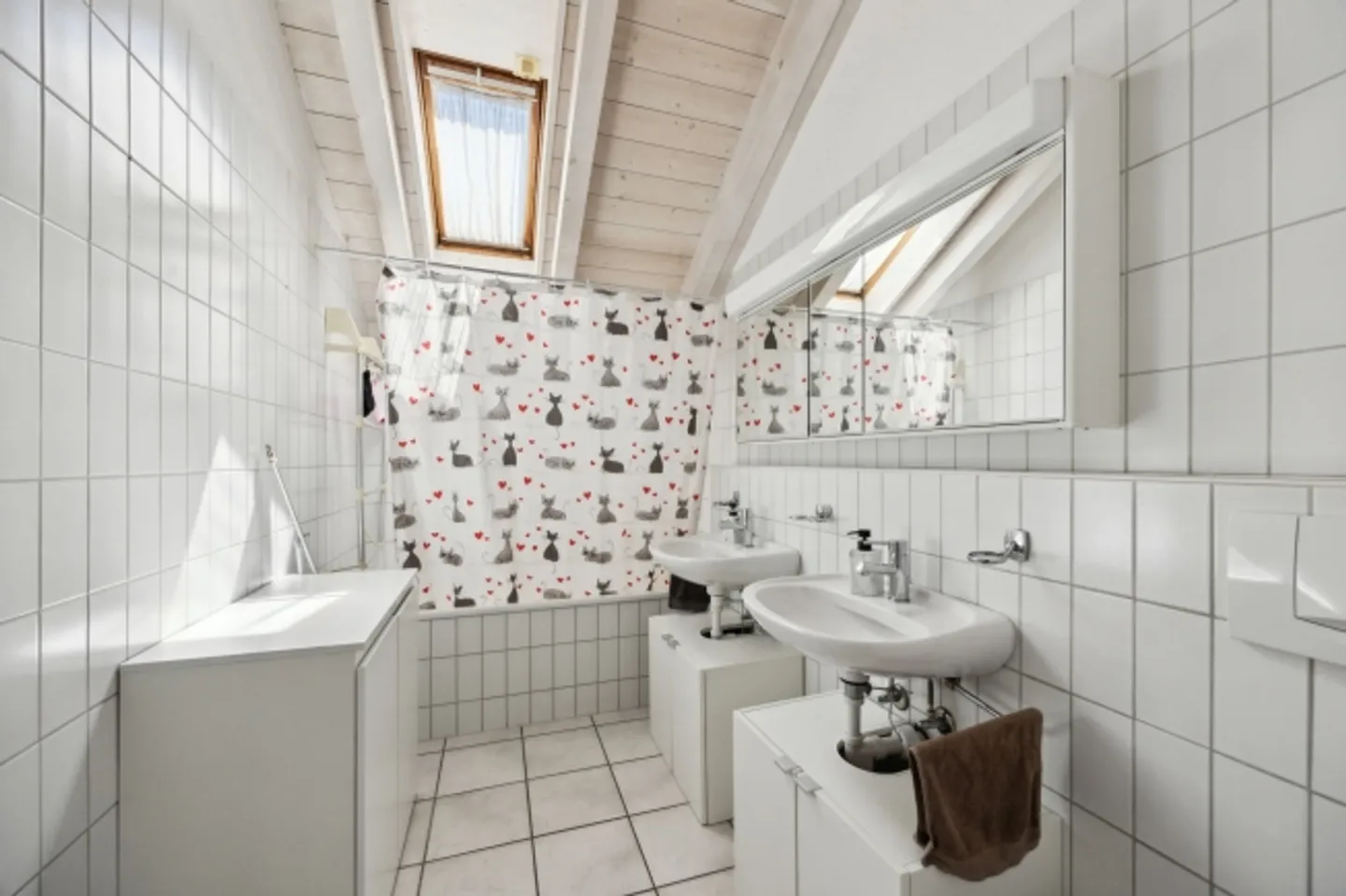 Appartamento attico luminoso di 4,5 stanze in vendita a Lotzwil! - Foto 11 di 13