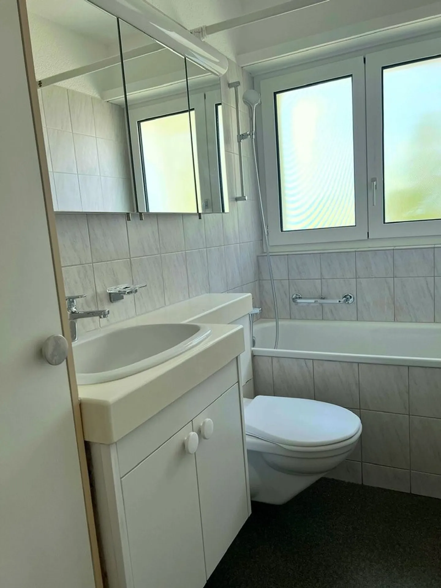 Helle 3-Zimmer Wohnung in Suhr - Foto 6 von 6
