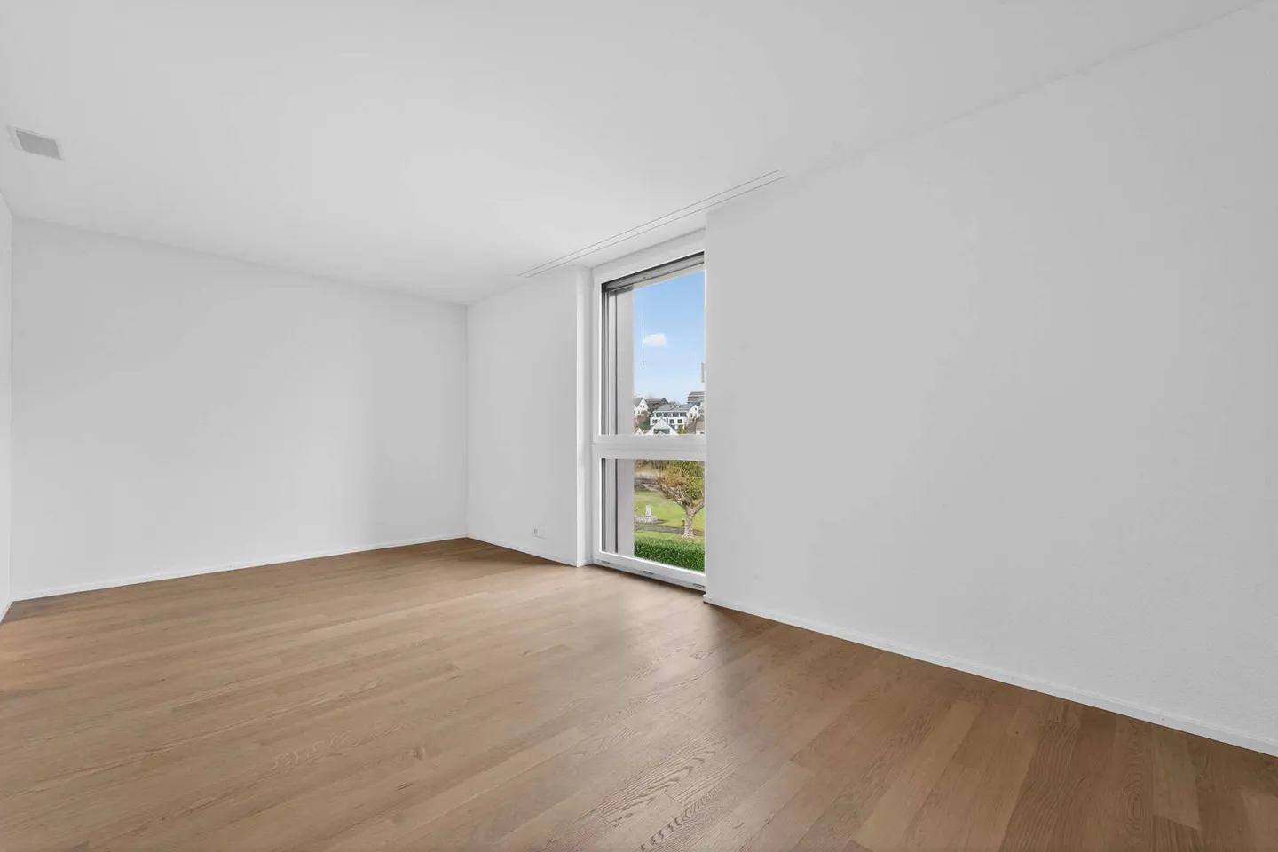 Appartamento moderno con terrazza - Foto 5 di 13