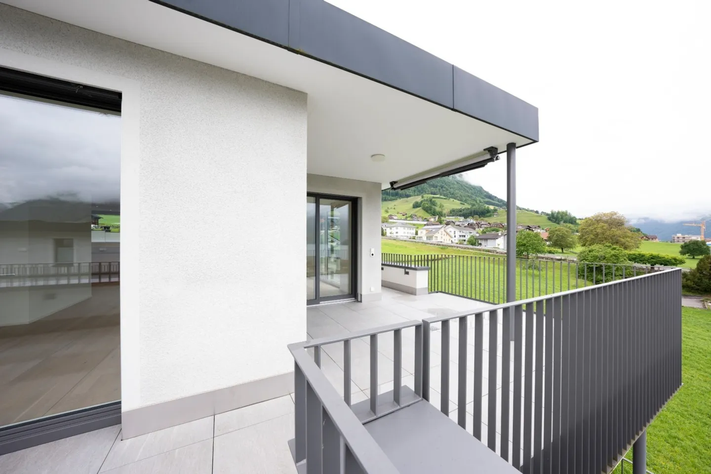 Luxuriöse Attikawohnung mit Seeblick - Foto 13 von 13