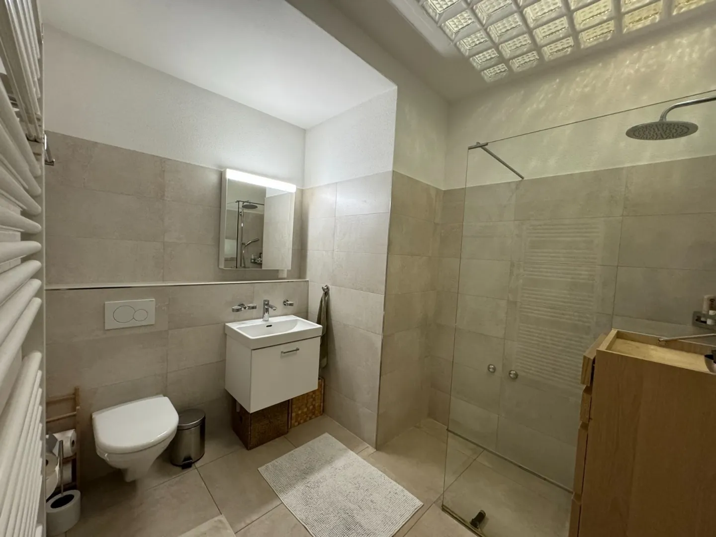 Moderne 4-Zimmer Wohnung mit grosszügige Terrasse zentral in Zürich BEFRISTET - Foto 9 von 12