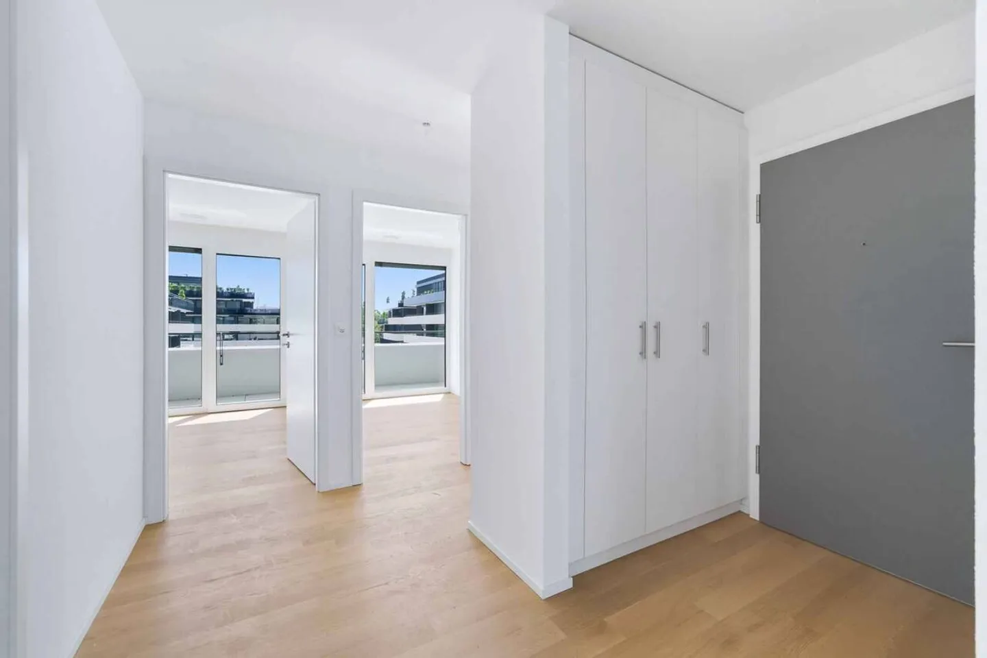 New luxury apartment - 4.5 room corner unit with 164m² terrace - Photo 6 of 11