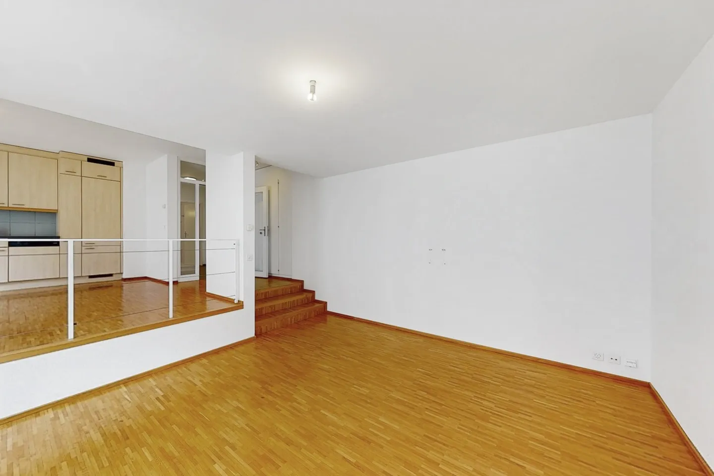Apartment for rent - Photo 5 of 8