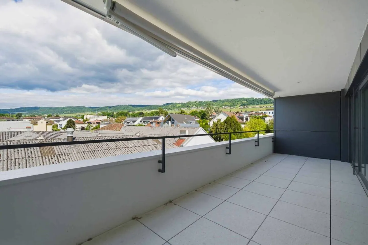 Moderne Wohnung mit Balkonen - Foto 5 von 7