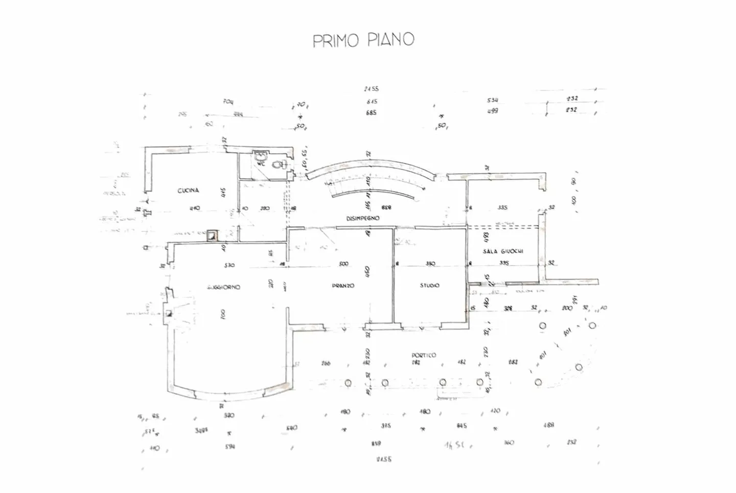 SPACIOUS AND PRESTIGIOUS VILLA 8.5 LAKE VIEW IN COLLINA D'ORO - Photo 9 of 12