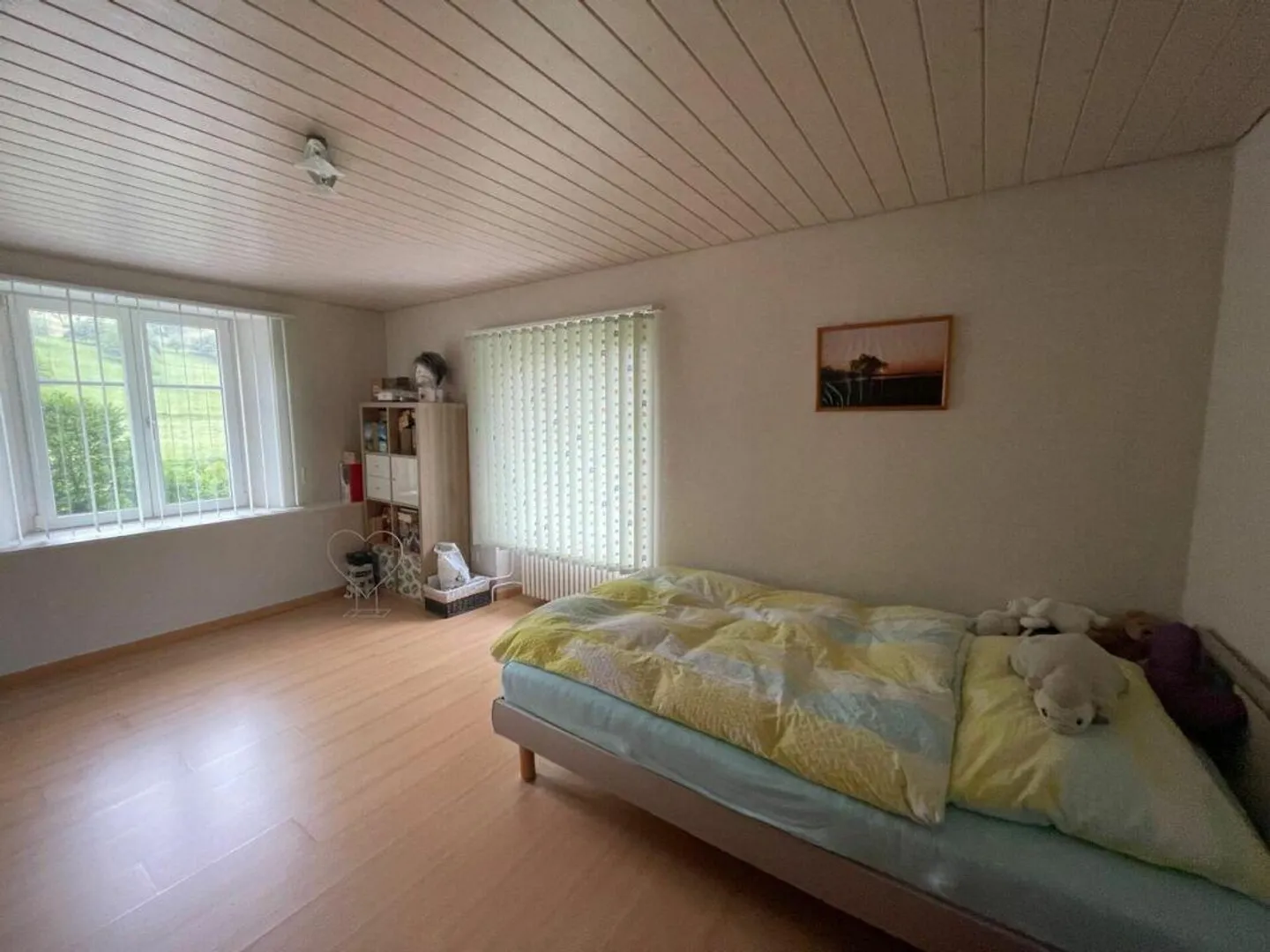 Spacious property with 2 residential units and potential - Photo 6 of 12