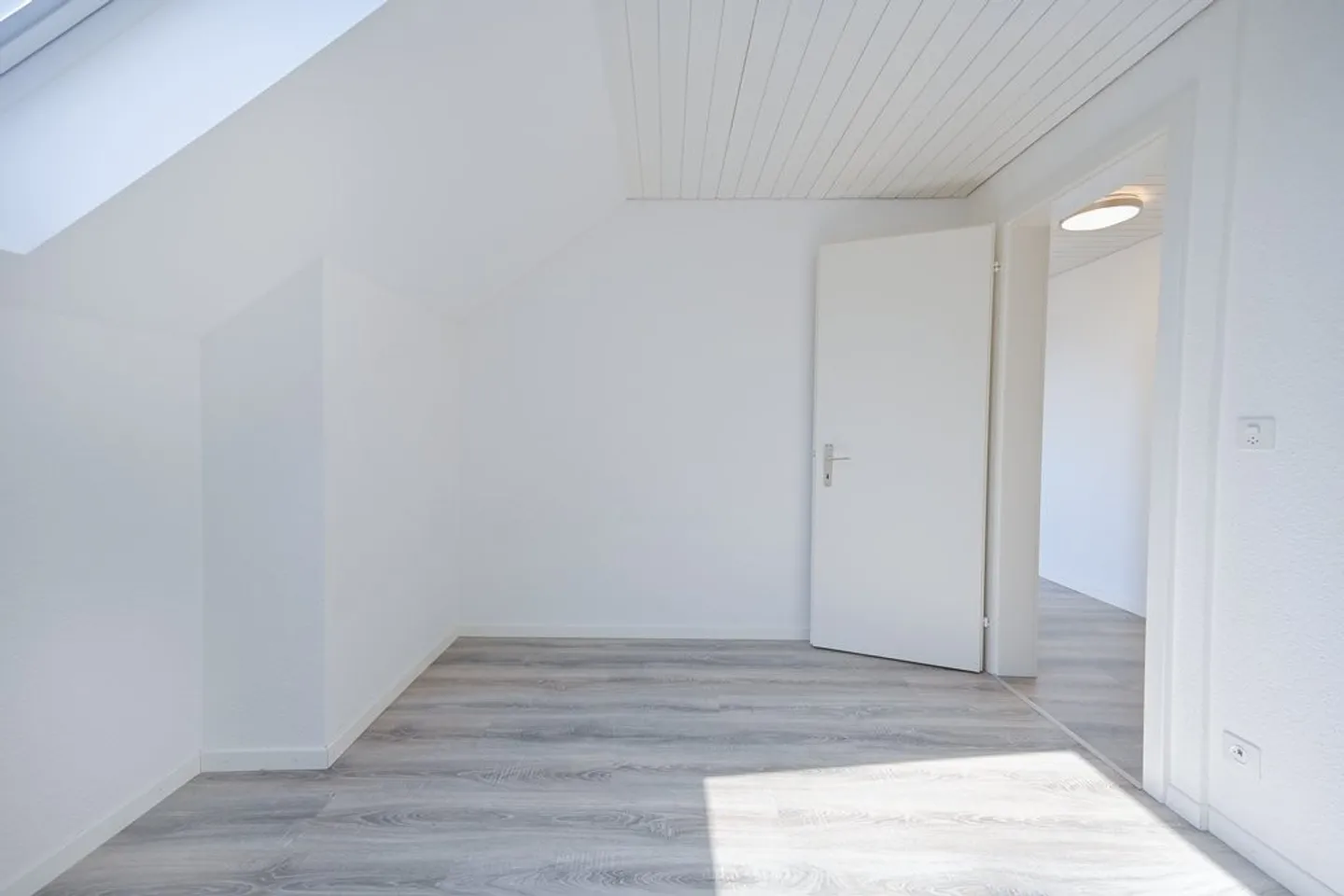 Appartamento in affitto - Foto 4 di 9