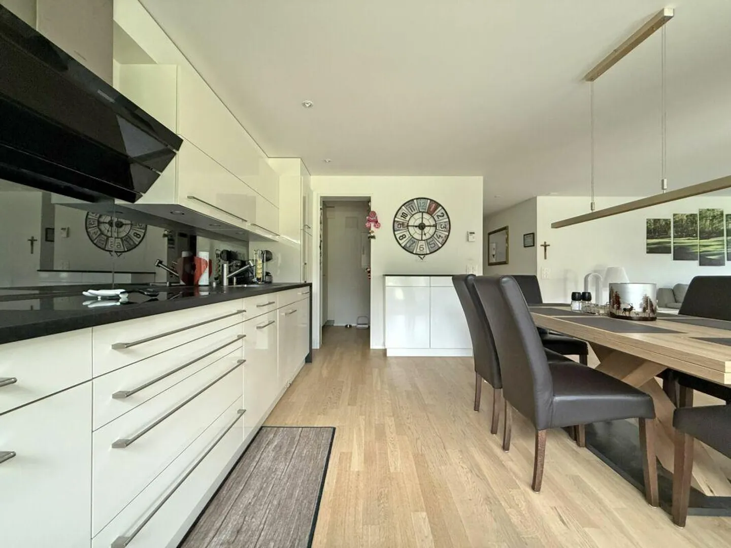 Modern 4.5-Room Garden Apartment - Photo 1 of 14
