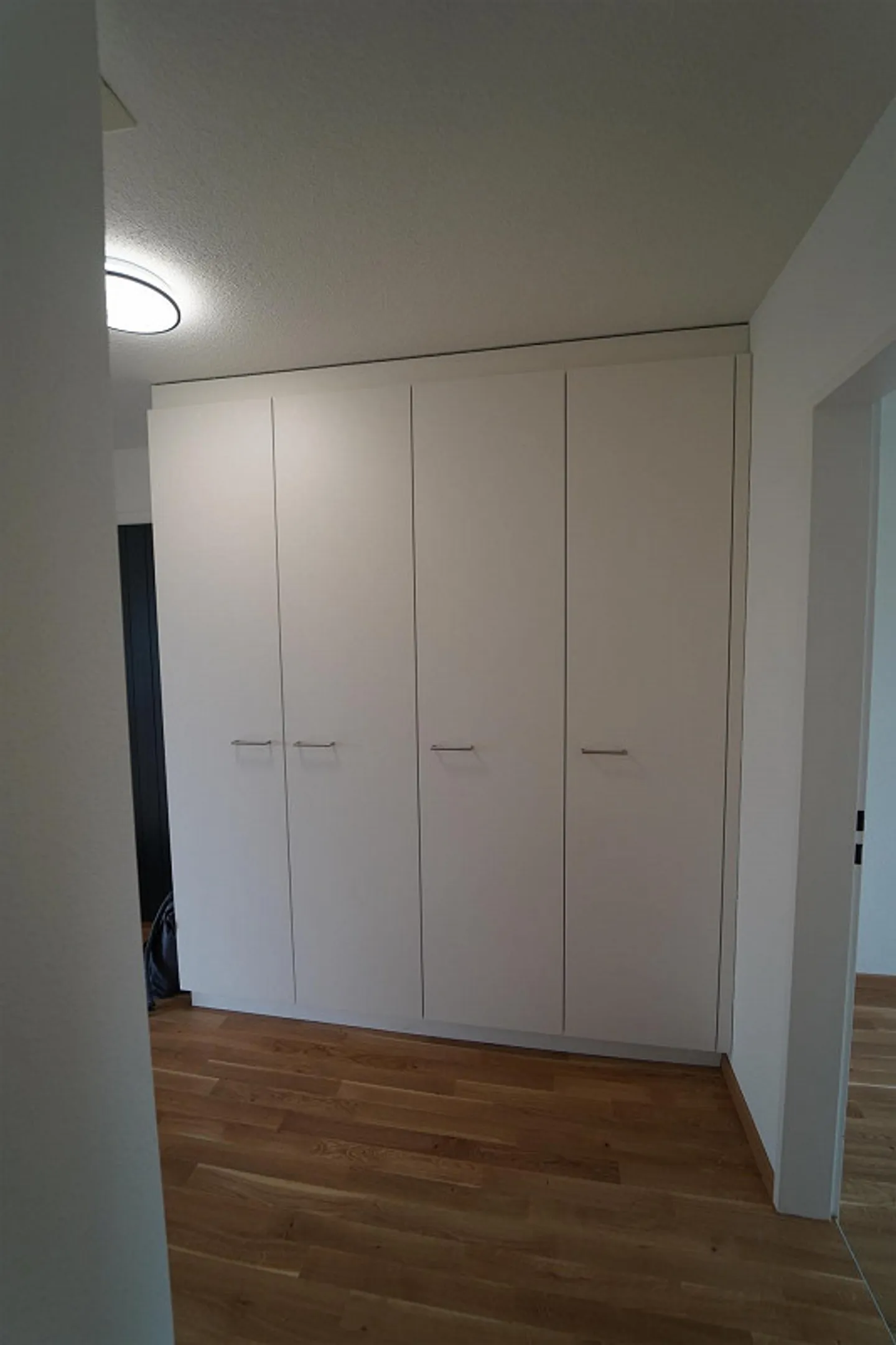 Living in a central location with indoor pool access - Photo 5 of 9