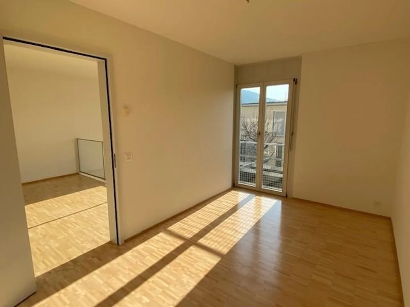 Appartamento duplex di 4,5 stanze con giardino privato - Foto 7 di 11