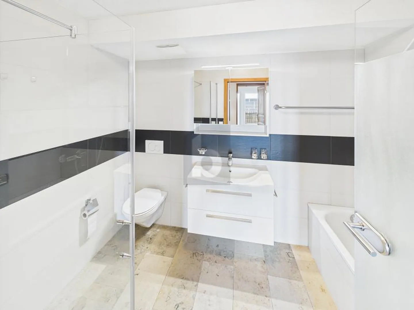 SPACIEUX ET LUMINEUX DANS LA NATURE - Photo 4 sur 6