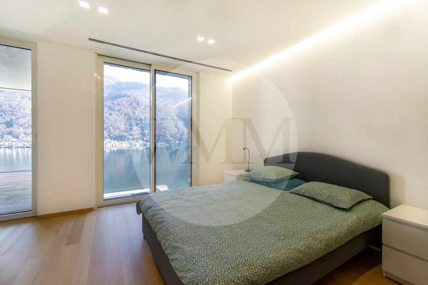 Appartamento di lusso esclusivo con jacuzzi e vista mozzafiato sul lago - Foto 24 di 25