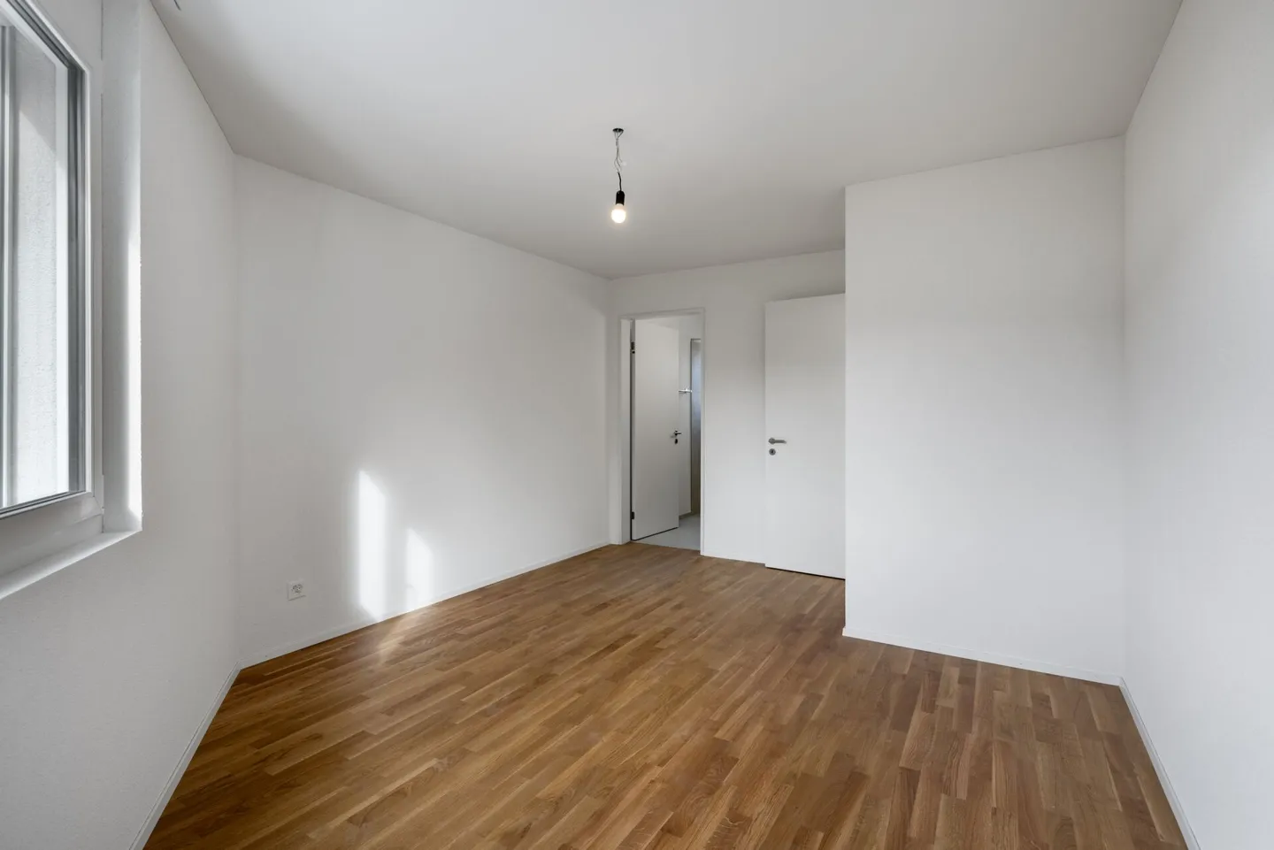 FIRST RENTAL - PENTHOUSE APARTMENT - CenterSeon² - Photo 15 of 25