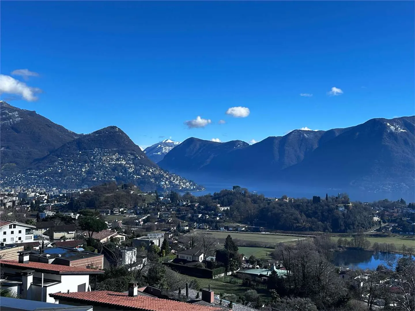 Penthouse de Luxe avec Vue sur le Lac - Photo 1 sur 21