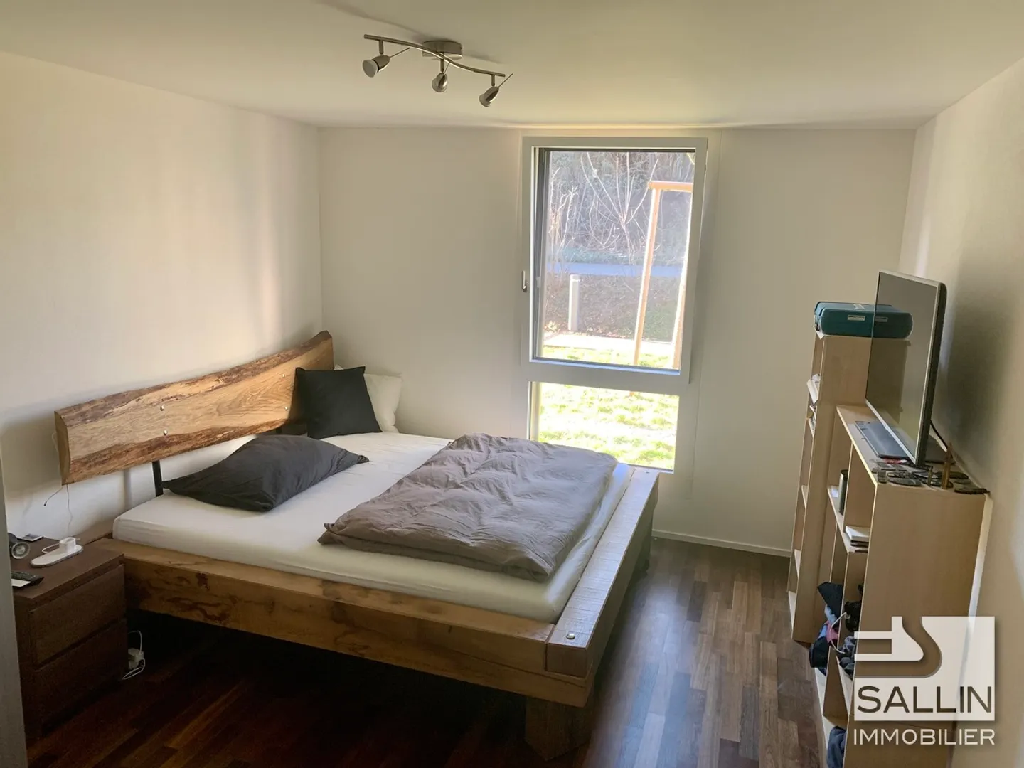 Appartement lumineux 2.5 pièces - Photo 9 sur 12